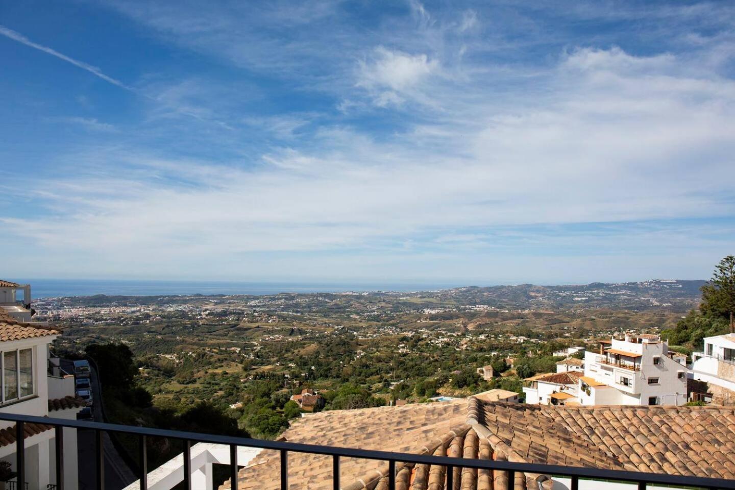 Sea View Penthouse In Historic Pueblo Apartament *