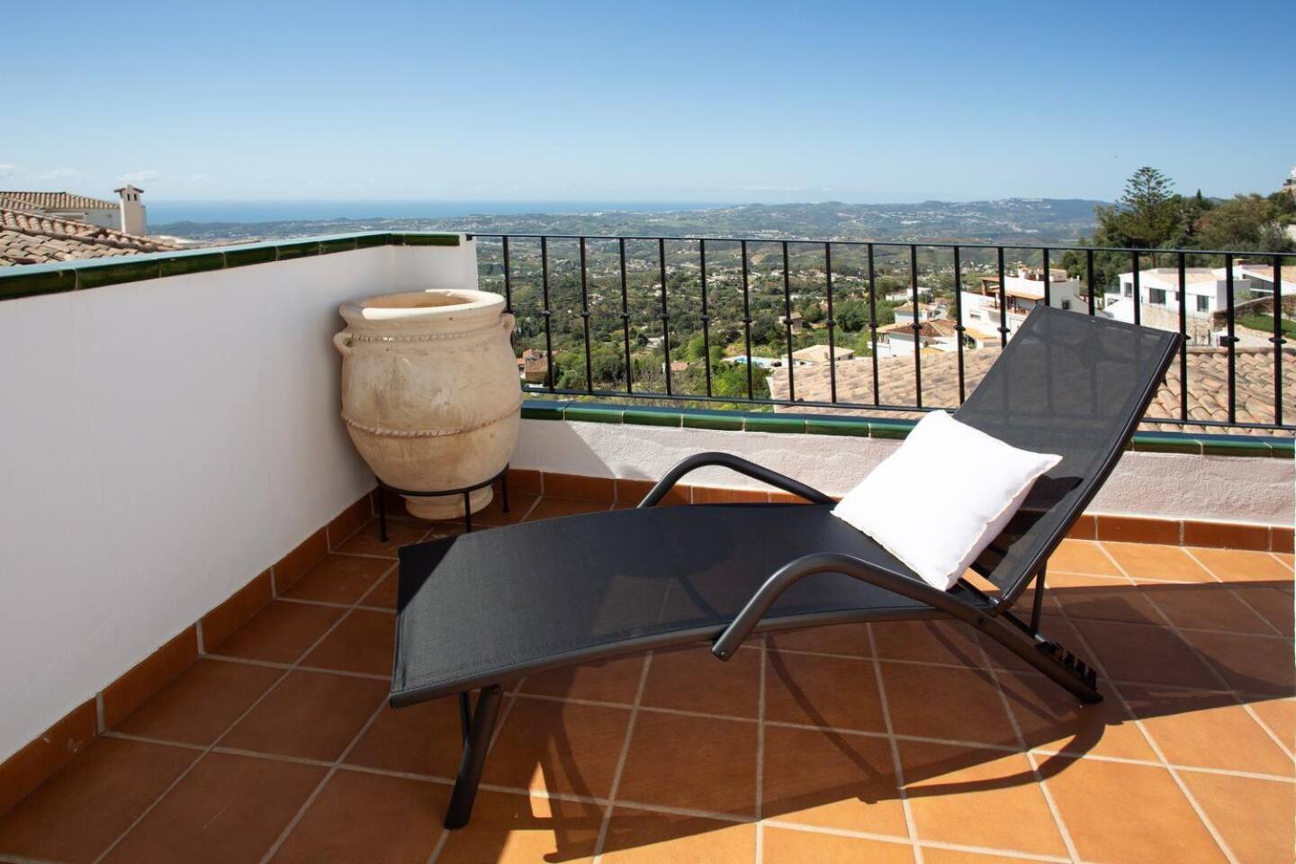 Apartament Sea View Penthouse In Historic Pueblo Mijas